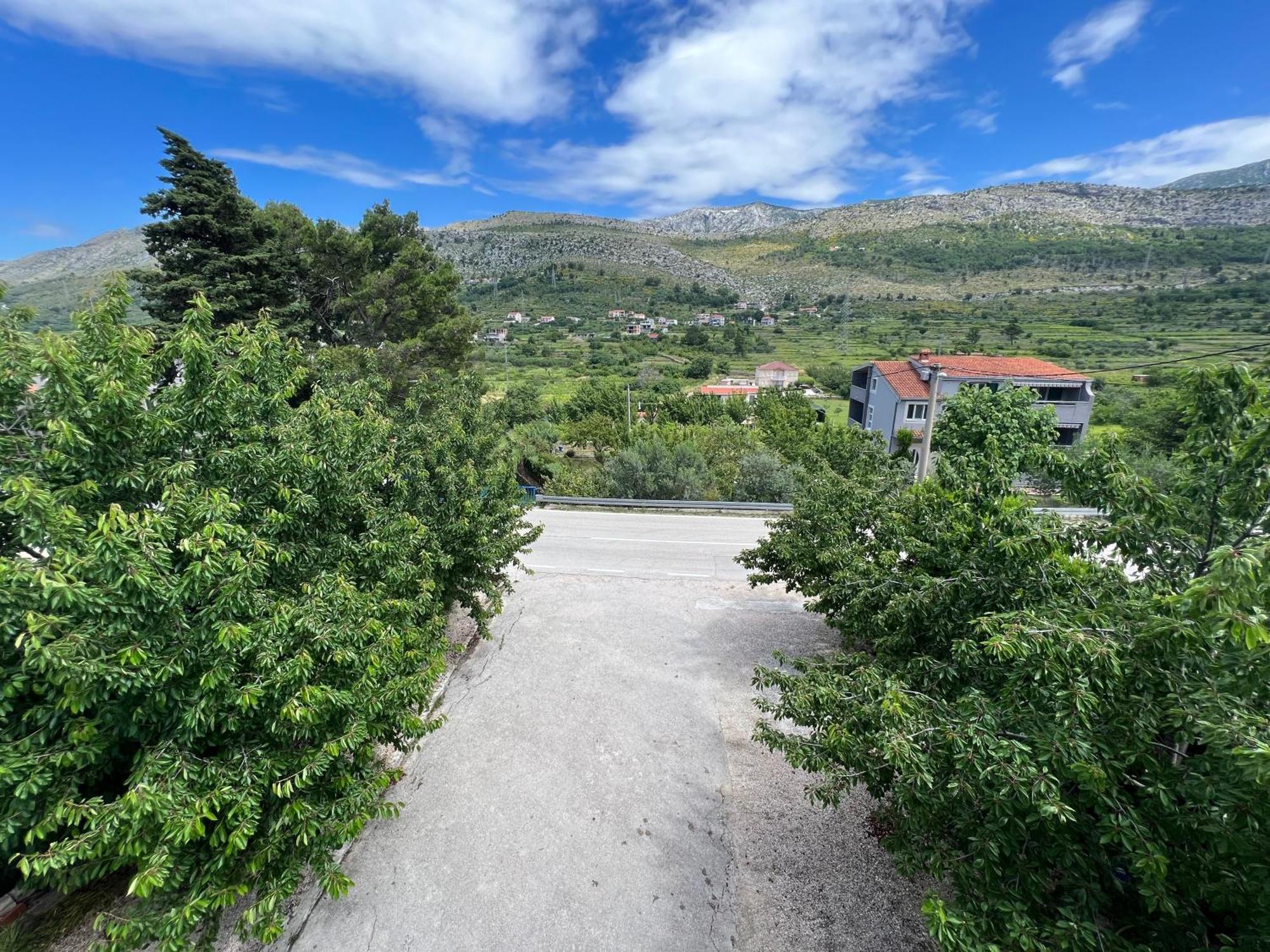 Baricevi Dvori Tugare